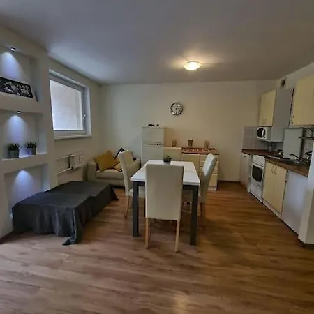 Duzy Apartament - 100m Do Ratusza - 4 Pokoje Breslau